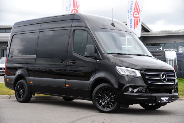 Mercedes-Benz Sprinter 319 3.0 CDI L2H2 Black Edition Adaptieve Cruise, Camera, Carplay, 10,5'' Mbux, LED, Stoelverwarming, Geveerde stoel, Trekhaak, Uniek!
