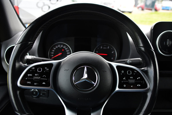 Mercedes-Benz Sprinter 319 3.0 CDI L2H2 Black Edition Adaptieve Cruise, Camera, Carplay, 10,5'' Mbux, LED, Stoelverwarming, Geveerde stoel, Trekhaak, Uniek!