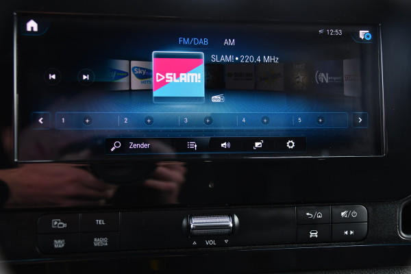 Mercedes-Benz Sprinter 319 3.0 CDI L2H2 Black Edition Adaptieve Cruise, Camera, Carplay, 10,5'' Mbux, LED, Stoelverwarming, Geveerde stoel, Trekhaak, Uniek!