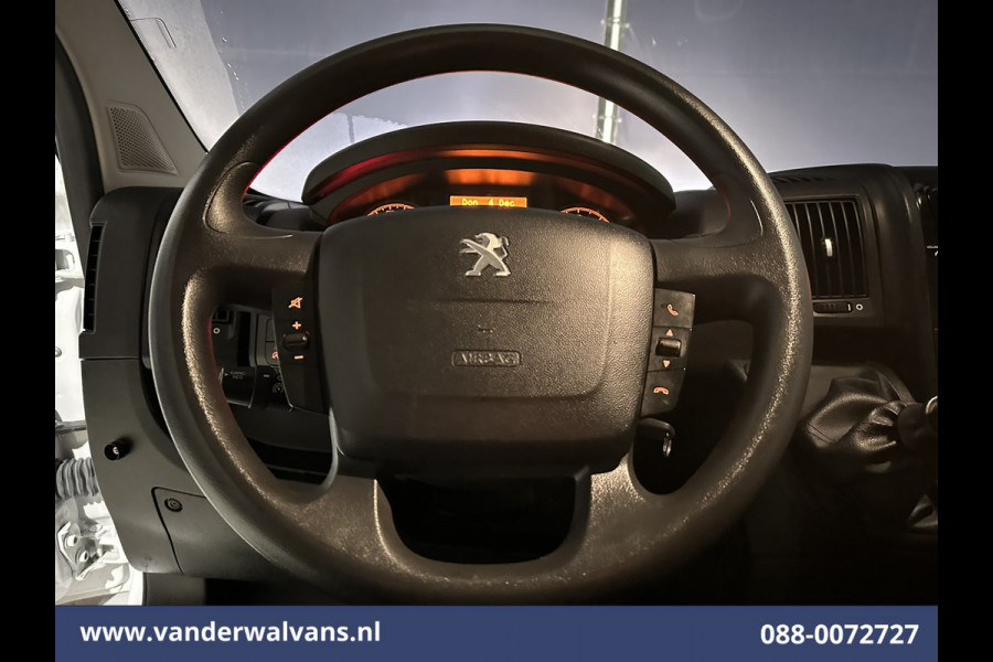 Peugeot Boxer 2.2 BlueHDi 141pk Bakwagen 435cm Lang Laadklep Euro6 Airco | 1055kg laadvermogen | Cruisecontrol Bijrijdersbank