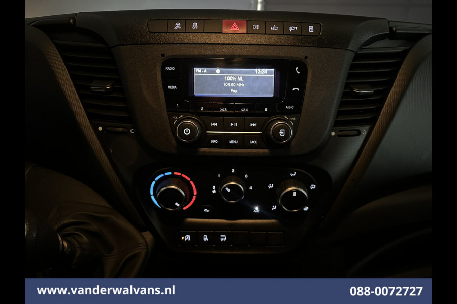 Iveco Daily 35C16 157pk Bakwagen Laadklep Dubbel Lucht Euro6 Airco | 920kg laadvermogen bijrijdersbank