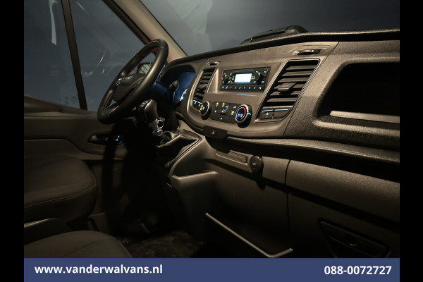 Ford Transit 2.0 TDCI 160pk Bakwagen Laadklep Euro6 Airco | Cruisecontrol | Lat om Lat betimmering Verwarmde Voorruit, Bijrijdersbank, 963kg laadvermogen