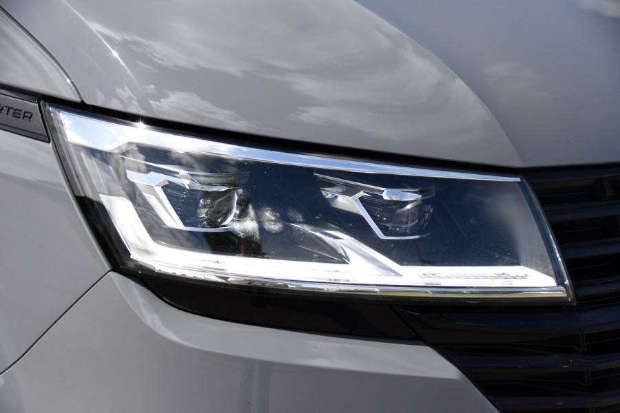 Volkswagen Transporter 2.0 TDI L1H1 30 Bulli Virtual, Adaptieve Cruise, Camera, Carplay, 199pk, Automaat, Trekhaak, LED, Stoelverwarming, Trekhaak, Uniek!