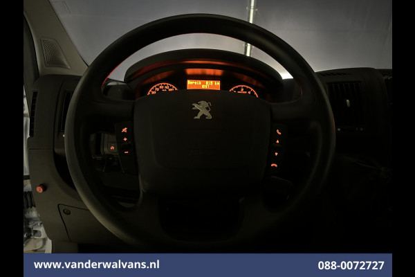 Peugeot Boxer 2.2 BlueHDi 141pk Bakwagen 436cm Lang Laadklep Euro6 Airco | 1055kg laadvermogen | Cruisecontrol Bijrijdersbank.