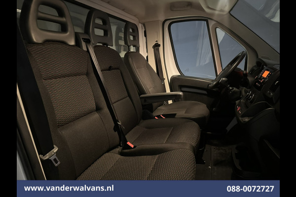 Peugeot Boxer 2.2 BlueHDi 141pk Bakwagen 436cm Lang Laadklep Euro6 Airco | 1055kg laadvermogen | Cruisecontrol Bijrijdersbank.