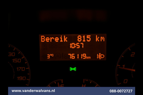 Peugeot Boxer 2.2 BlueHDi 141pk Bakwagen 436cm Lang Laadklep Euro6 Airco | 1055kg laadvermogen | Cruisecontrol Bijrijdersbank.