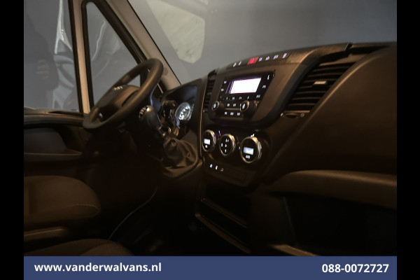 Iveco Daily 35C16H 157pk Bakwagen Laadklep Dubbel Lucht Euro6 Airco | 1010kg laadvermogen Bijrijdersbank