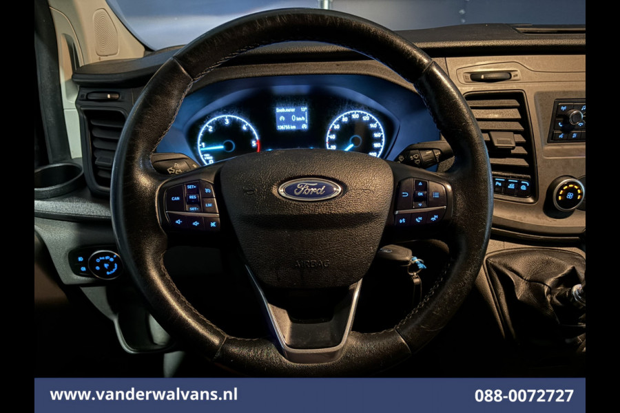 Ford Transit Custom 2.0 TDCI 130pk L1H1 Euro6 Airco | LED | 2500kg Trekhaak | Cruisecontrol | Verwarmde voorruit Parkeersensoren, Bijrijdersbank