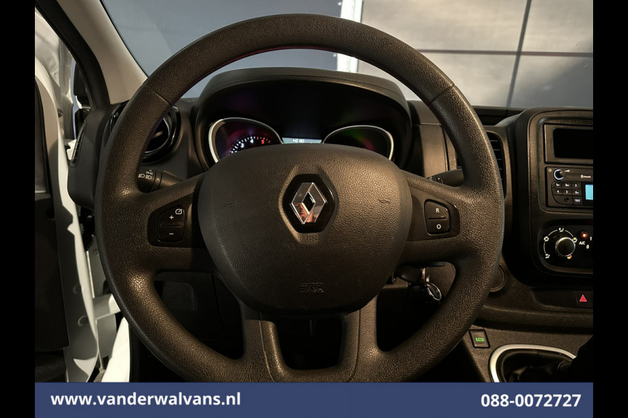 Renault Trafic 2.0 dCi 120pk L2H1 Euro6 Airco | LED | Cruisecontrol | Parkeersensoren Bijrijdersbank