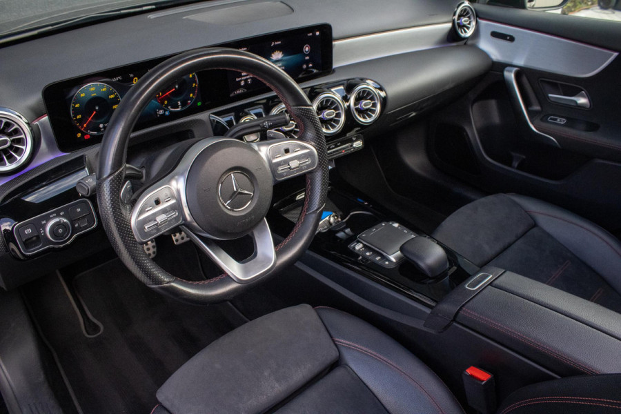 Mercedes-Benz A-Klasse 250 Premium Plus PANO CAMERA STOELVERWARMING