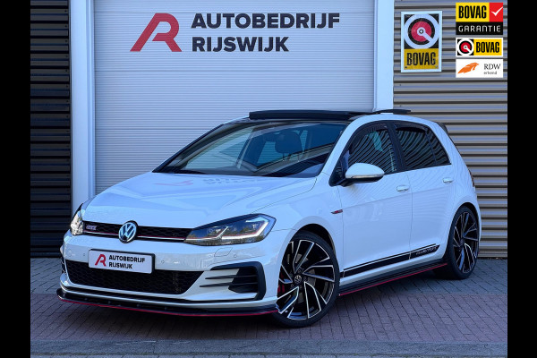 Volkswagen Golf 2.0 TSI GTI Performance Pano/Camera/Keyless