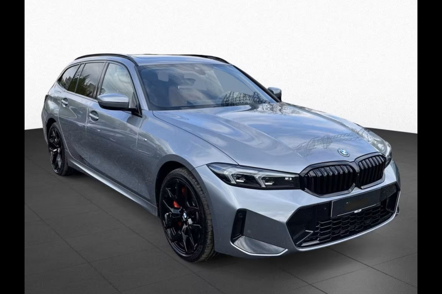 BMW 3 Serie Touring 330e xDrive M-SPORT Pro ** AD. LED, BEIGE LEDER, TREKH, PANO, MEM, H&K, 19-inch LMV ** Ex BMW-AG ** ** INFORMEER OOK NAAR ONZE AANTREKKELIJKE FINANCIAL-LEASE TARIEVEN **