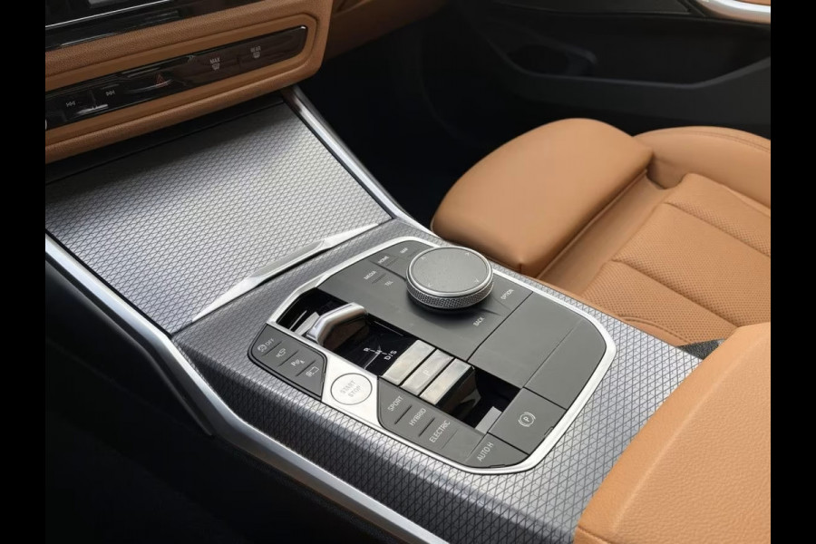 BMW 3 Serie Touring 330e xDrive M-SPORT Pro ** AD. LED, BEIGE LEDER, TREKH, PANO, MEM, H&K, 19-inch LMV ** Ex BMW-AG ** ** INFORMEER OOK NAAR ONZE AANTREKKELIJKE FINANCIAL-LEASE TARIEVEN **