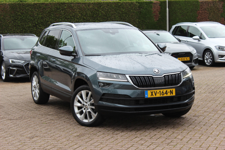 Škoda Karoq 1.5 TSI ACT Style Business / Trekhaak / Camera / Keyless / CarPlay / 18'' / Canton Audio / DAB / Stoelverwarming / Cruise Control Adaptief