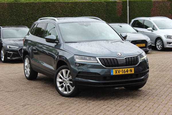 Škoda Karoq 1.5 TSI ACT Style Business / Trekhaak / Camera / Keyless / CarPlay / 18'' / Canton Audio / DAB / Stoelverwarming / Cruise Control Adaptief