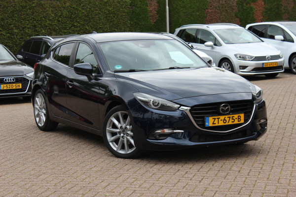 Mazda 3 2.2 SkyActiv-D 150 GT-M / Camera / Head-up / Leder / Keyless / Navigatie / 18'' / Stuur+Stoelverwarming / DAB / ACC