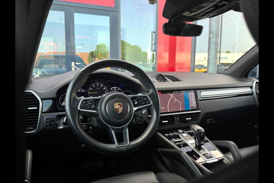 Porsche Cayenne 3.0 E-Hybrid | Panorama | Luchtvering | Bose | Dodehoek sensor | Stoel ventilatie | Sport Chrono