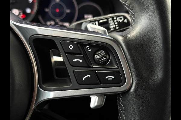 Porsche Cayenne 3.0 E-Hybrid | Panorama | Luchtvering | Bose | Dodehoek sensor | Stoel ventilatie | Sport Chrono