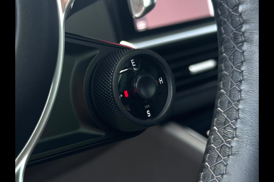 Porsche Cayenne 3.0 E-Hybrid | Panorama | Luchtvering | Bose | Dodehoek sensor | Stoel ventilatie | Sport Chrono