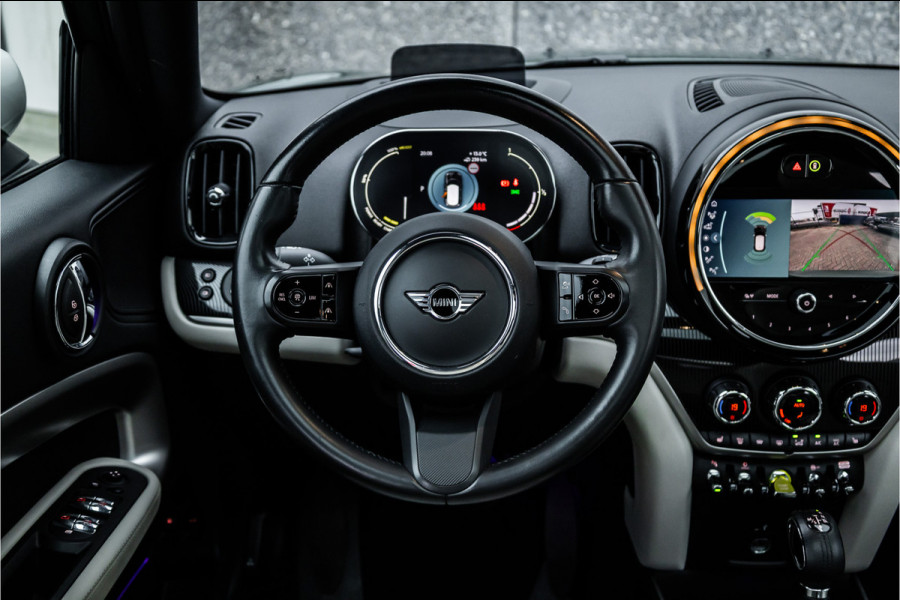 MINI Countryman Cooper S E ALL4 Pano / Adaptieve cruise / Leder / 18inch / Camera /