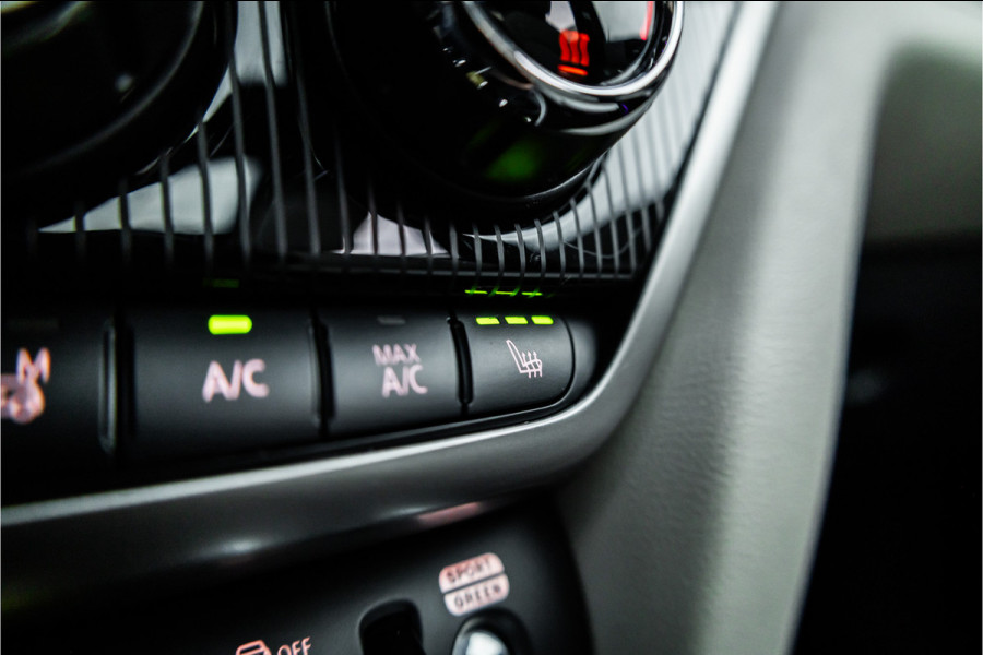 MINI Countryman Cooper S E ALL4 Pano / Adaptieve cruise / Leder / 18inch / Camera /