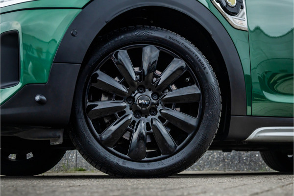 MINI Countryman Cooper S E ALL4 Pano / Adaptieve cruise / Leder / 18inch / Camera /