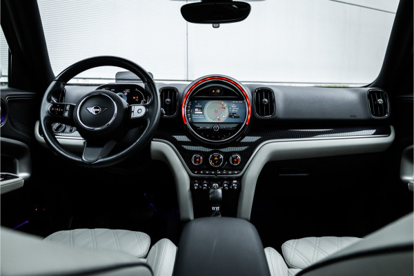 MINI Countryman Cooper S E ALL4 Pano / Adaptieve cruise / Leder / 18inch / Camera /
