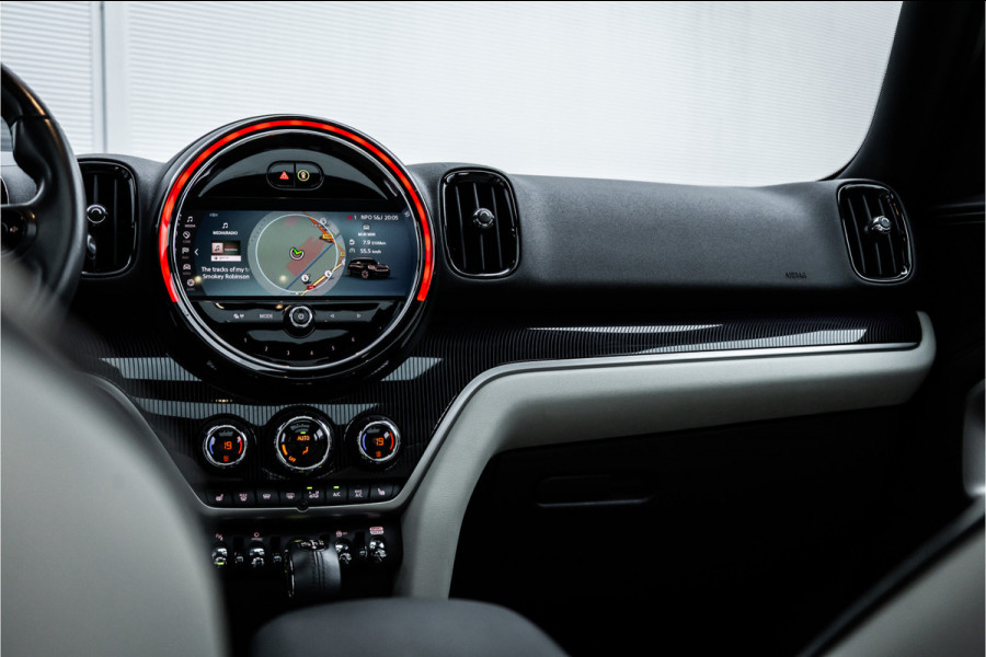 MINI Countryman Cooper S E ALL4 Pano / Adaptieve cruise / Leder / 18inch / Camera /