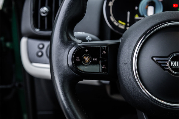 MINI Countryman Cooper S E ALL4 Pano / Adaptieve cruise / Leder / 18inch / Camera /