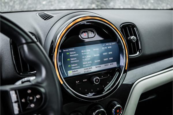 MINI Countryman Cooper S E ALL4 Pano / Adaptieve cruise / Leder / 18inch / Camera /
