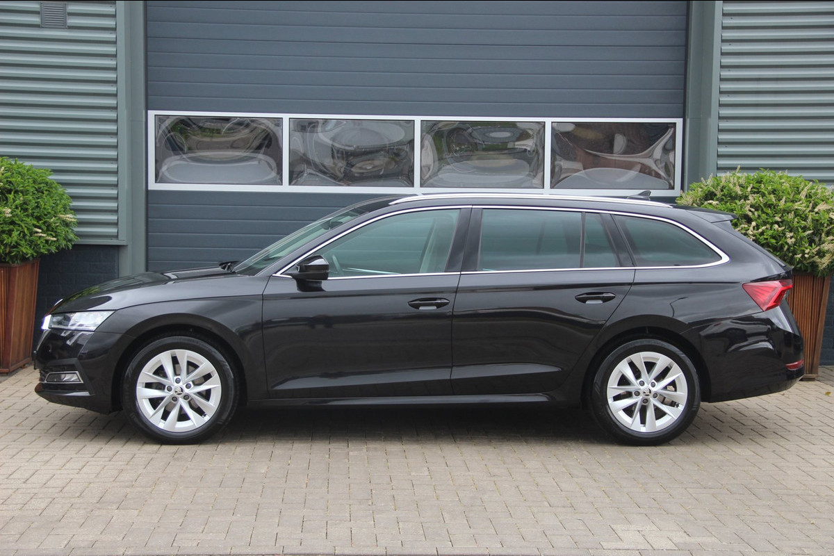 Škoda Octavia Combi 1.0 e-TSI Business Edition Plus | HUD | Keyless-Go | CarPlay | Cockpit |Camera | Stoelverw | LED |Trekhaak |