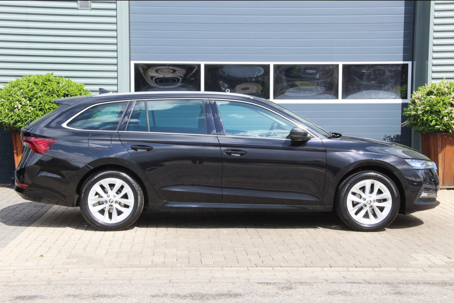 Škoda Octavia Combi 1.0 e-TSI Business Edition Plus | HUD | Keyless-Go | CarPlay | Cockpit |Camera | Stoelverw | LED |Trekhaak |