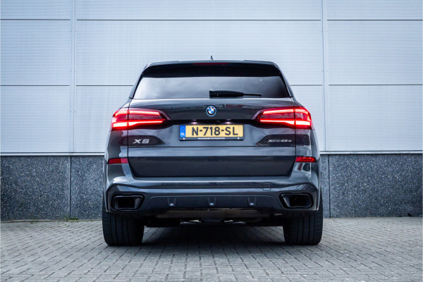 BMW X5 xDrive45e M-Sport Dravitgrau Skylounge / Bowers & Wilkins / Achteras sturing / Individual / Alcantara Hemel /