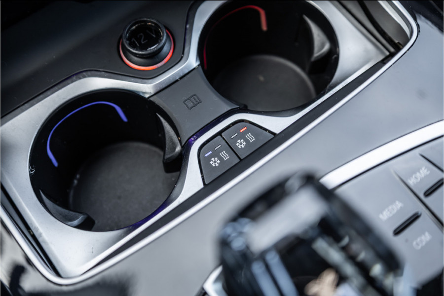 BMW X5 xDrive45e M-Sport Dravitgrau Skylounge / Bowers & Wilkins / Achteras sturing / Individual / Alcantara Hemel /