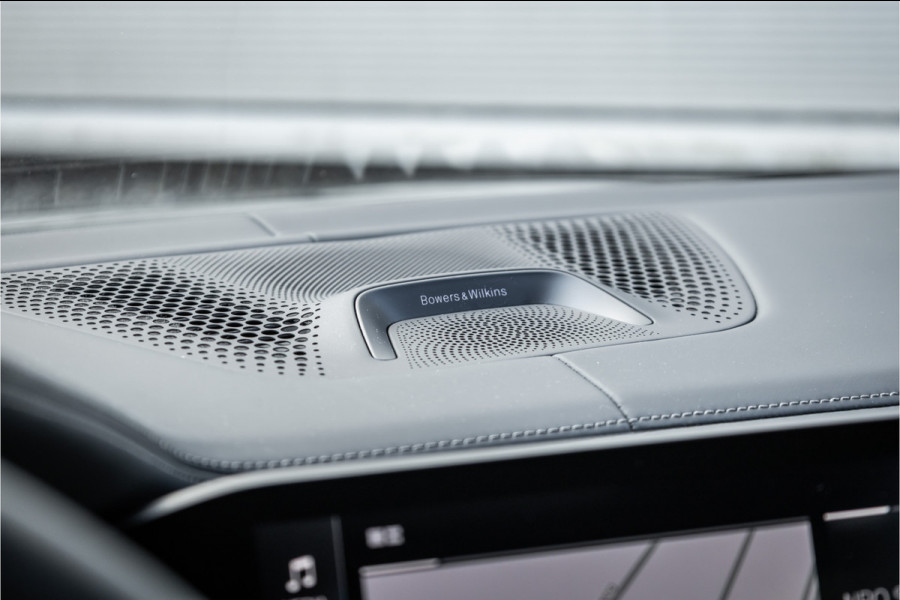 BMW X5 xDrive45e M-Sport Dravitgrau Skylounge / Bowers & Wilkins / Achteras sturing / Individual / Alcantara Hemel /