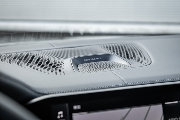 BMW X5 xDrive45e M-Sport Dravitgrau Skylounge / Bowers & Wilkins / Achteras sturing / Individual / Alcantara Hemel /