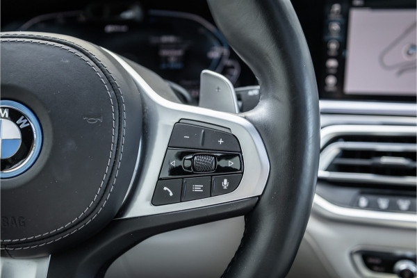 BMW X5 xDrive45e M-Sport Dravitgrau Skylounge / Bowers & Wilkins / Achteras sturing / Individual / Alcantara Hemel /