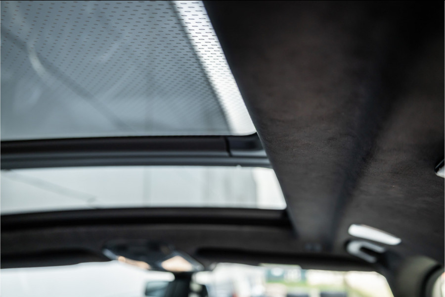 BMW X5 xDrive45e M-Sport Dravitgrau Skylounge / Bowers & Wilkins / Achteras sturing / Individual / Alcantara Hemel /