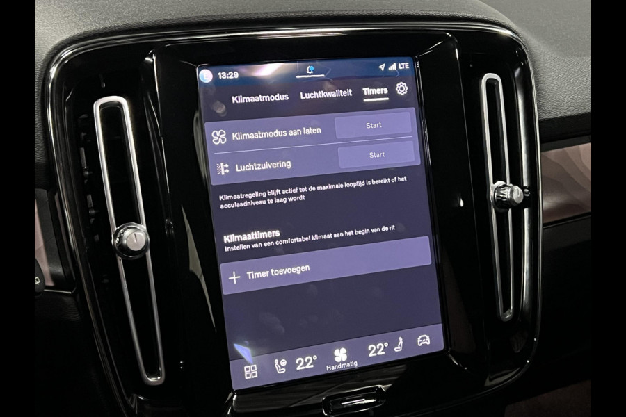 Volvo XC40 Ultimate Dark Open dak | Adapt. cruise | 360 camera | Stuur-/stoelverwarming | Harman/Kardon | Memory | Carplay