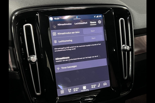 Volvo XC40 Ultimate Dark Open dak | Adapt. cruise | 360 camera | Stuur-/stoelverwarming | Harman/Kardon | Memory | Carplay