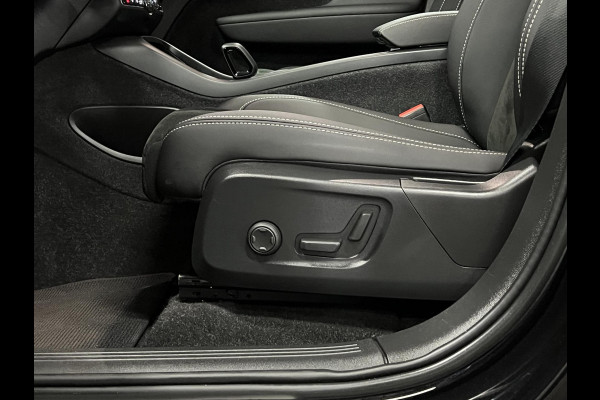 Volvo XC40 Ultimate Dark Open dak | Adapt. cruise | 360 camera | Stuur-/stoelverwarming | Harman/Kardon | Memory | Carplay