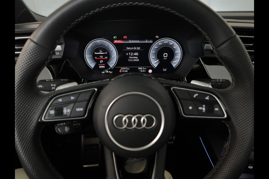 Audi A3 Sportback 45 TFSI e S edition Competition 272 pk S-tronic | Verlengde garantie | Navigatie | Panoramadak | Parkeersensoren (Park assist) | Achteruitrijcamera | S-Line |