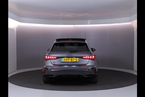 Audi A3 Sportback 45 TFSI e S edition Competition 272 pk S-tronic | Verlengde garantie | Navigatie | Panoramadak | Parkeersensoren (Park assist) | Achteruitrijcamera | S-Line |