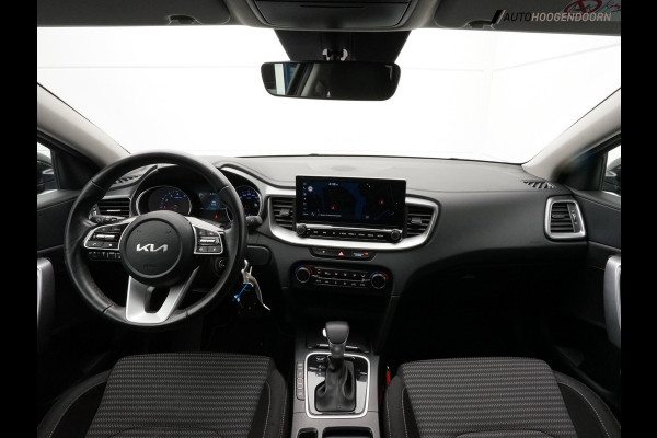 Kia Ceed 1.5 T-GDi MHEV DynamicLine Luxe (APPLE CARPLAY,ACHTERUITRIJCAMERA,PARKEERSENSOREN,LANE ASSIST,ADAPTIVE CRUISE,TOPCONDITIE