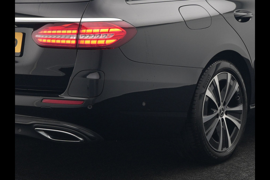 Mercedes-Benz E-Klasse Estate 300e Avantgarde PHEV 320pk Dealer O.H | Widescreen | Sfeerverlichting | Lederen Sportstoelen Verwarmd | Apple Carplay | Camera | Cruise Control |  Navigatie | DAB |  Plug In Hybrid