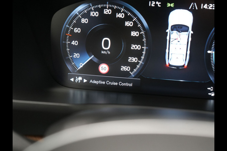 Volvo XC90 T8 Twin Engine AWD Inscription 7 Persoons PHEV 394pk Dealer O.H. | Panodak | Adaptive Cruise | Luxe Lederen Sportstoelen Memory & Verwarmd | 360 Camera | Head Up | Harman Kardon | Apple Carplay | Blis | Virtual | Navigatie | 21"L.M | Plug In Hybrid