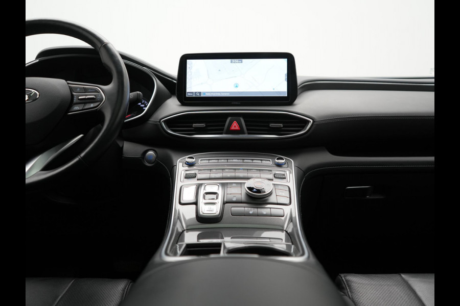 Hyundai Santa Fe 1.6 T-GDI Comfort Smart Sky PHEV 266pk Dealer O.H. | Trekhaak Afn. | Panodak | Adaptive Cruise | Camera | Krell Audio | Lederen Sportstoelen Verwarmd | Apple Carplay | Keyless | Blis | Stuur Verwarmd | Navigatie | DAB | Plug In Hybrid
