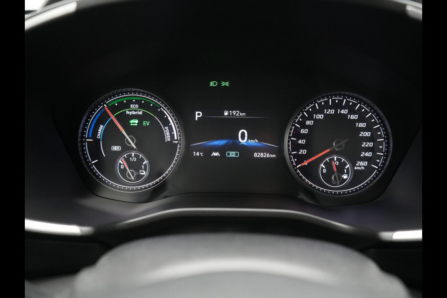 Hyundai Santa Fe 1.6 T-GDI Comfort Smart Sky PHEV 266pk Dealer O.H. | Trekhaak Afn. | Panodak | Adaptive Cruise | Camera | Krell Audio | Lederen Sportstoelen Verwarmd | Apple Carplay | Keyless | Blis | Stuur Verwarmd | Navigatie | DAB | Plug In Hybrid