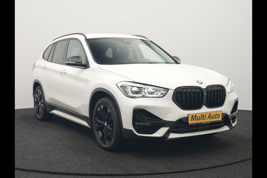 BMW X1 xDrive25e Sportline PHEV 221pk Dealer O.H. | Trekhaak Afn. | Camera | Sportstoelen Memory & Verwarmd | Keyless | Sfeerverlichting | Adaptive LED | Cruise Control | Navigatie | DAB |  Plug In Hybrid