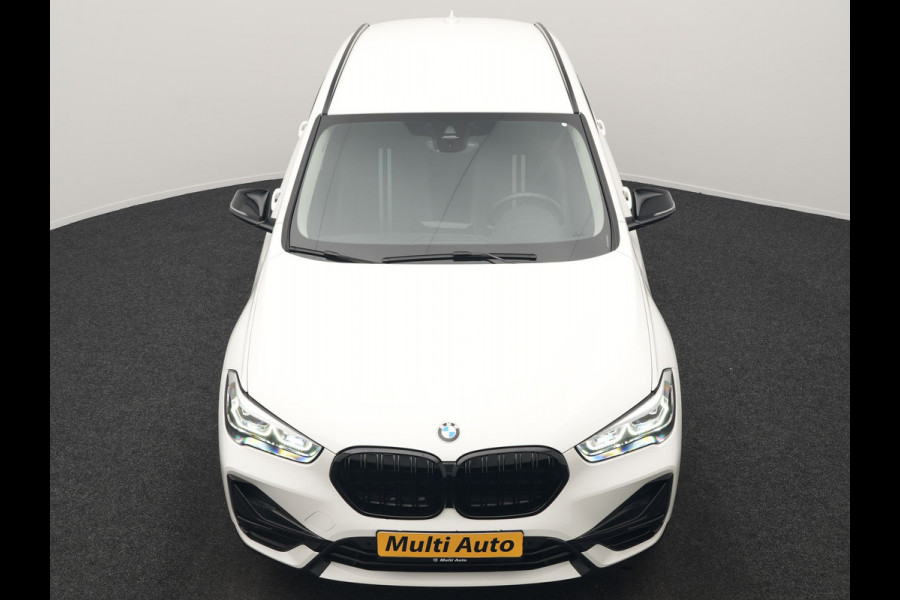 BMW X1 xDrive25e Sportline PHEV 221pk Dealer O.H. | Trekhaak Afn. | Camera | Sportstoelen Memory & Verwarmd | Keyless | Sfeerverlichting | Adaptive LED | Cruise Control | Navigatie | DAB |  Plug In Hybrid